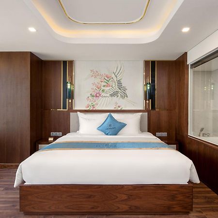 Cn Palace Boutique Hotel & Spa Da Nang Esterno foto