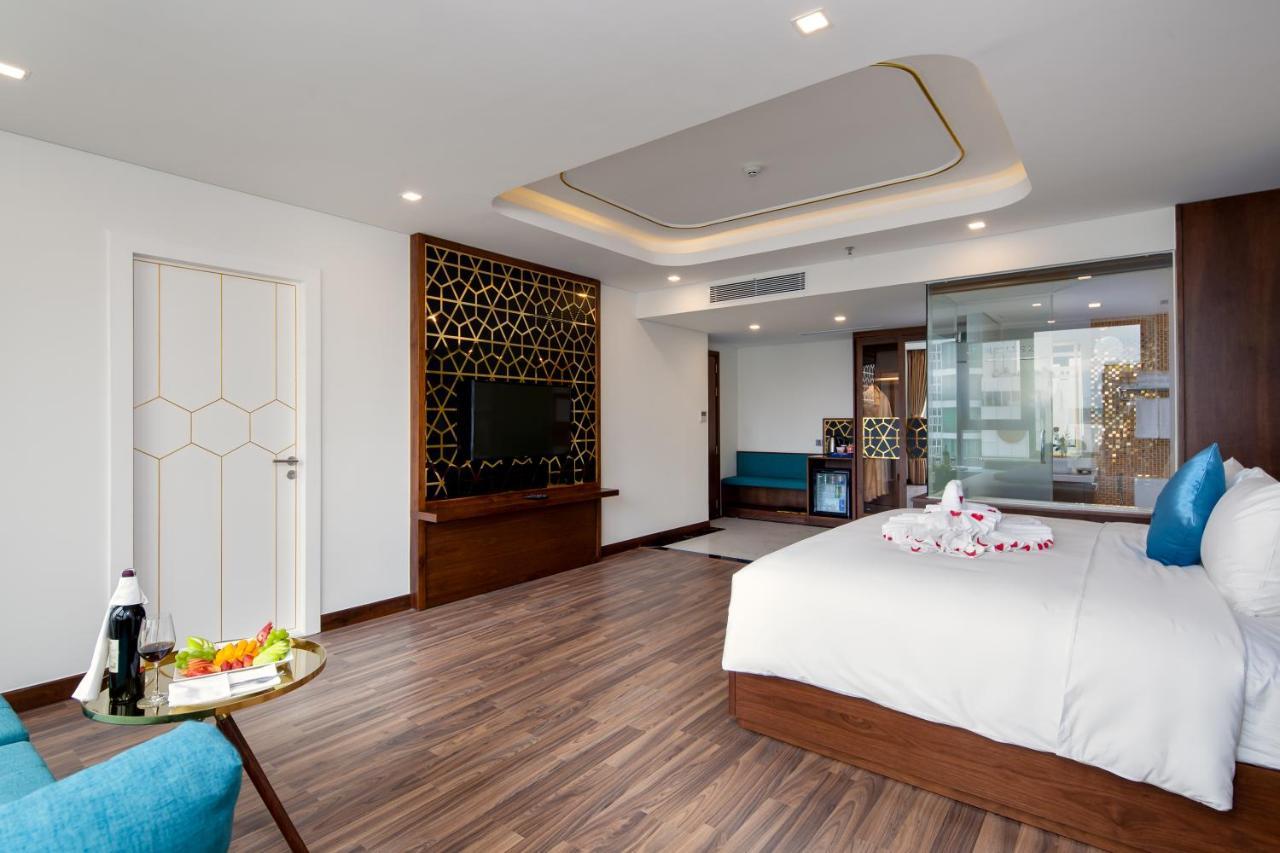 Cn Palace Boutique Hotel & Spa Da Nang Esterno foto