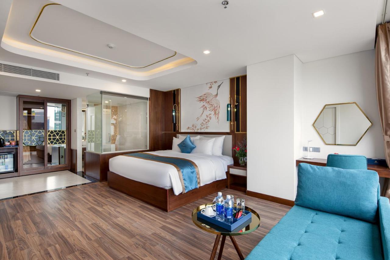 Cn Palace Boutique Hotel & Spa Da Nang Esterno foto