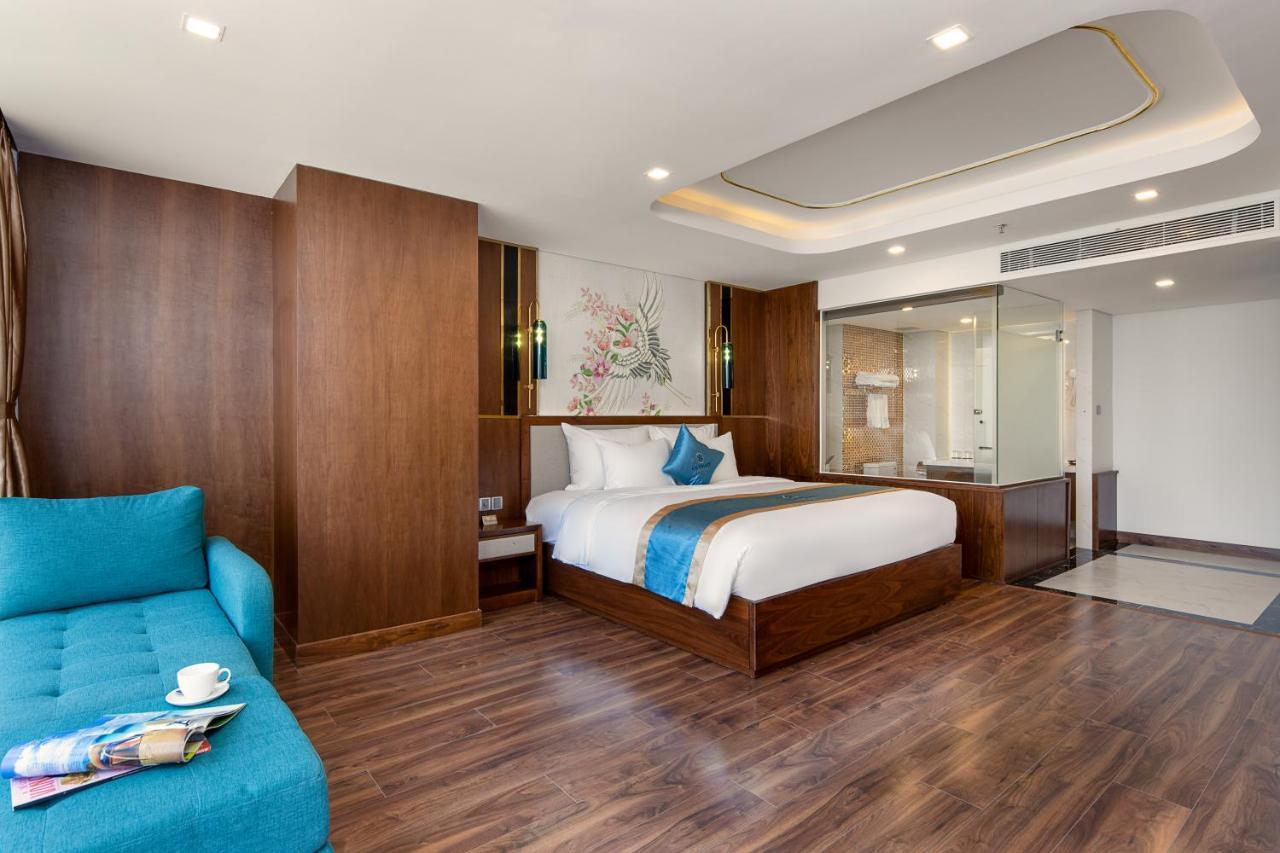 Cn Palace Boutique Hotel & Spa Da Nang Esterno foto