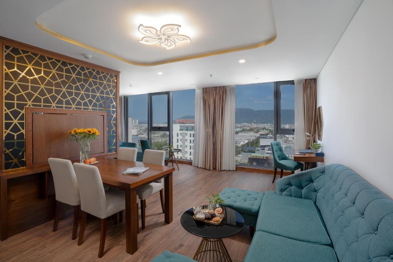 Cn Palace Boutique Hotel & Spa Da Nang Esterno foto
